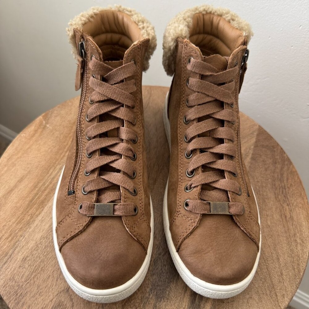 UGG Olive High Top Sneaker Leather Shearling Zip Lace Casual Women Boot 8.5 - Picture 5 of 11